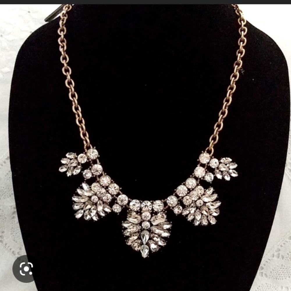 J. Crew, Beautiful gold tone and rhinestone necklace
